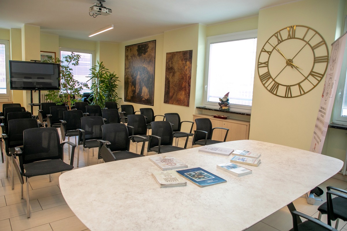 La Sala dell’Orologio nella nuova sede ISFOA di Milano, in Corso Buenos Aires 79.